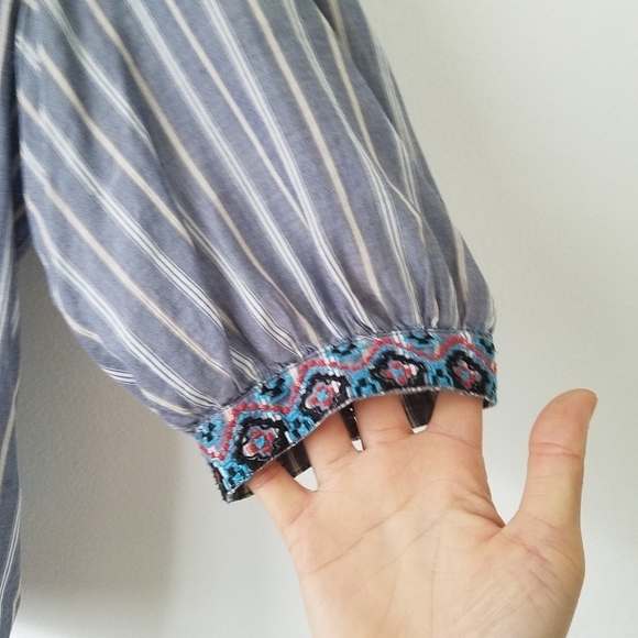 ANTHROPOLOGIE One September Embroidered Floral Ruffle Striped Blouse Size M - Picture 8 of 13